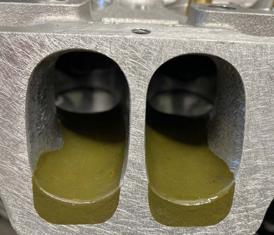 Edelbrock Super Stock head ports with epoxy work