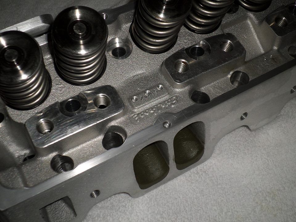 NHRA Super Stock cylinder heads